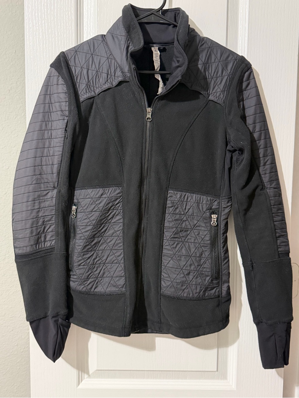 Lululemon Quilted Black & Gray Fleece Jacket